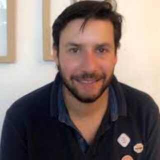 https://www.cerohuella.cl/wp-content/uploads/2023/03/ivan-320x320.jpg